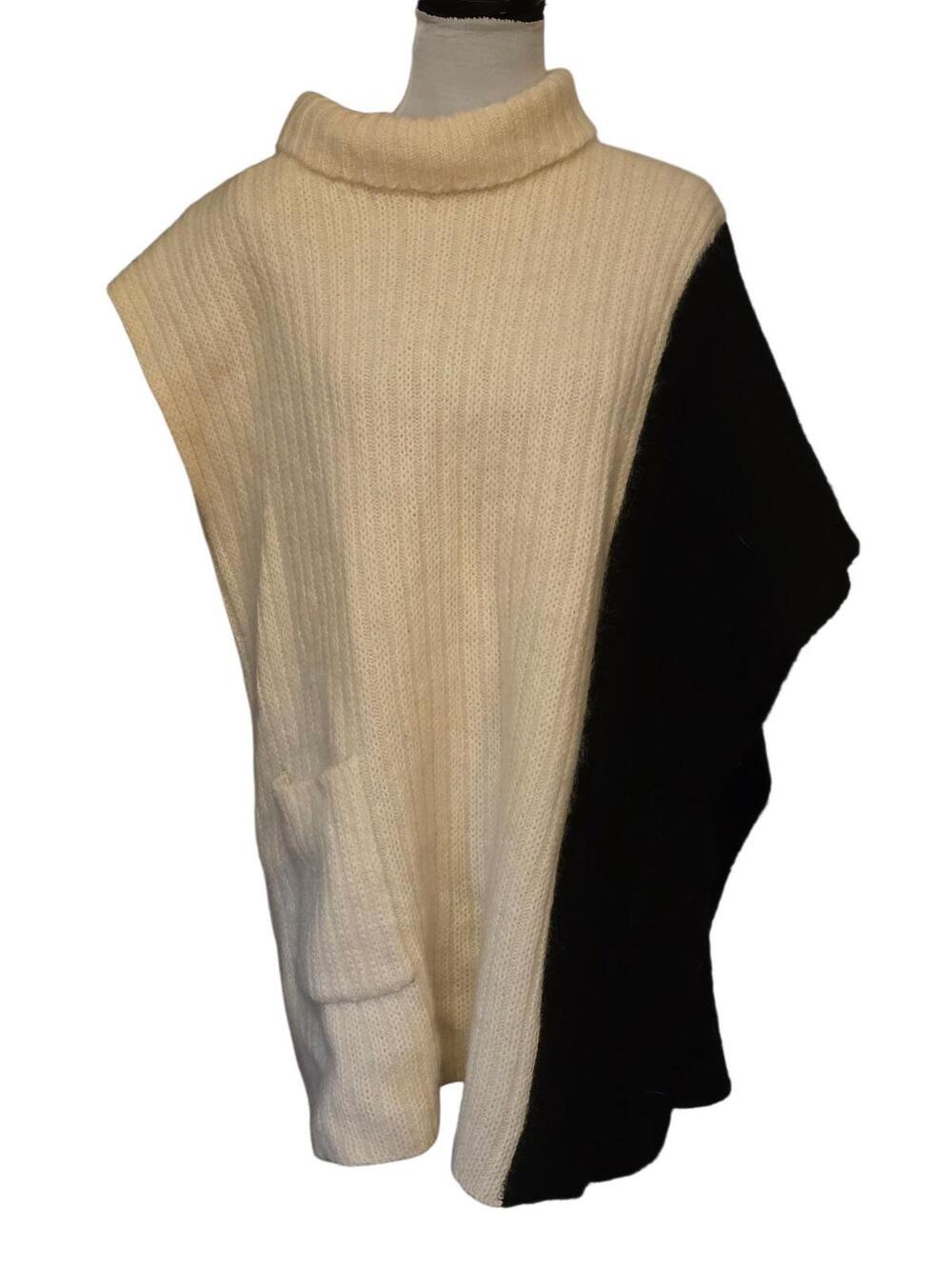 One Size Y2K Vintage Wool Mohair Mod Color Block Poncho by I.B Diffusion